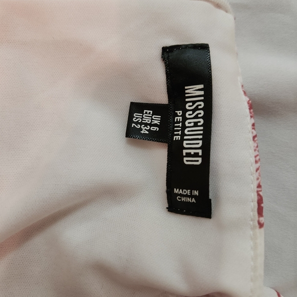 Missguided + Pink Floral Long Sleeve Dress - Picture 5 of 9